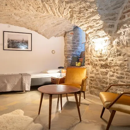 Old Town - Viru Gate * Tallinn