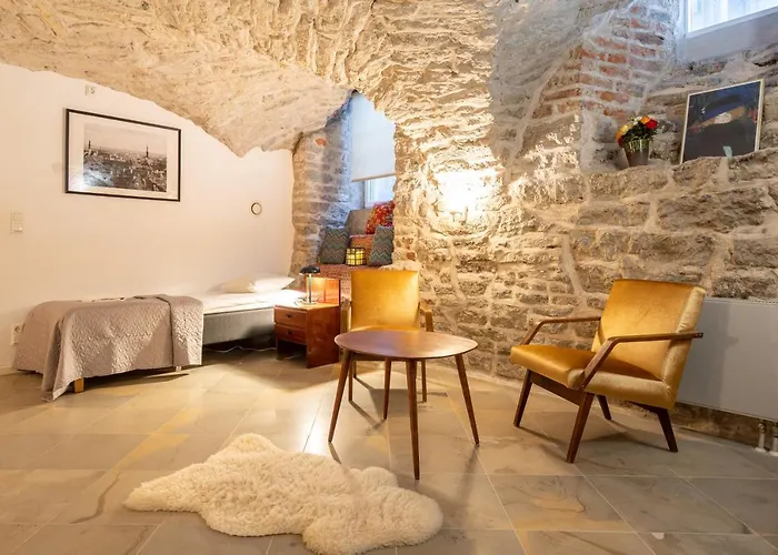 Old Town - Viru Gate * タリン