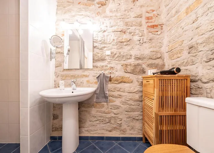 Old Town - Viru Gate