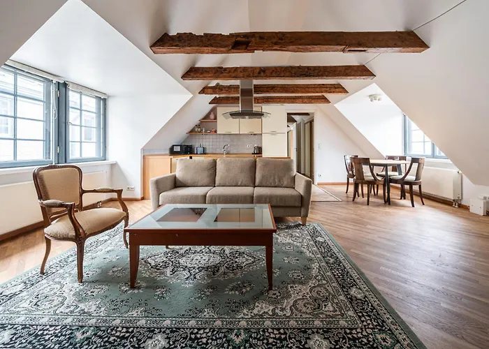 Old Town - Viru Gate *