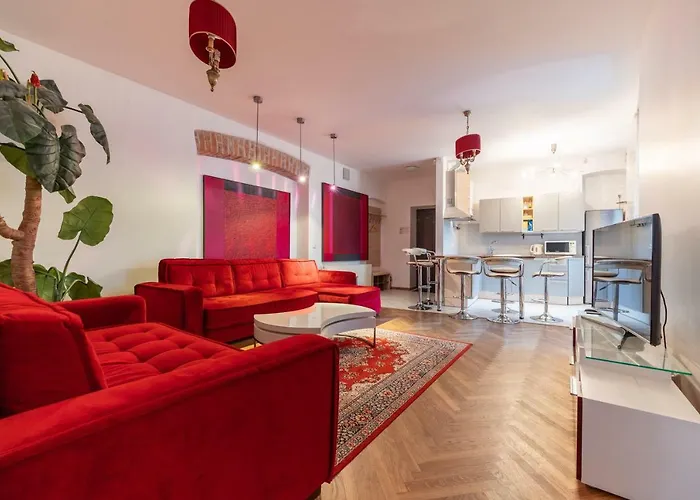 Old Town - Viru Gate * تالين