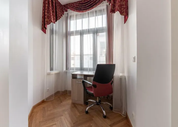 Old Town - Viru Gate تالين