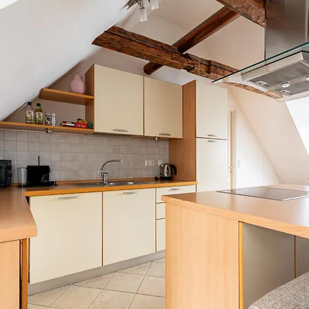 Korter Old Town - Viru Gate *